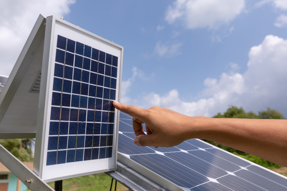 The Financial year end offers announced – The best time to install a solar panel.